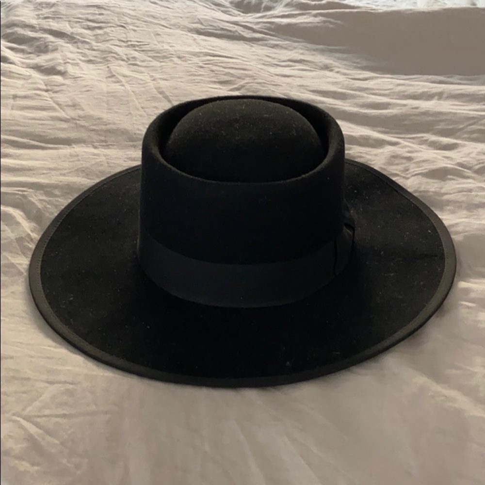 Black Wool hat